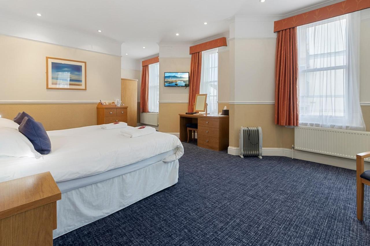 Babbacombe Royal Hotel And Carvery Торки Экстерьер фото