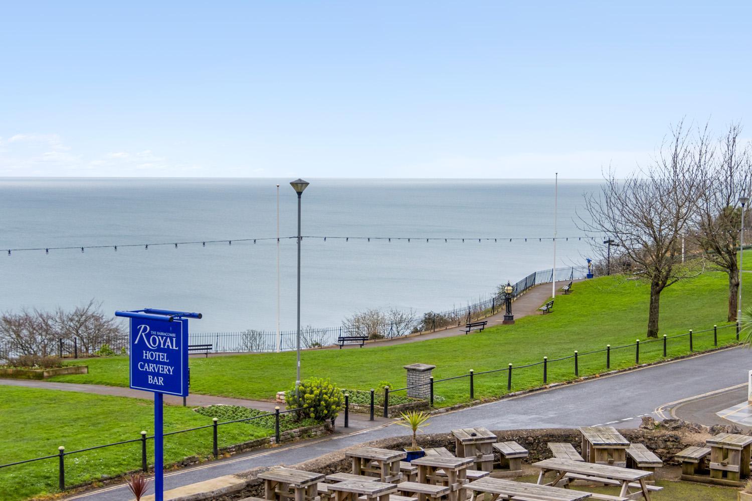 Babbacombe Royal Hotel And Carvery Торки Экстерьер фото