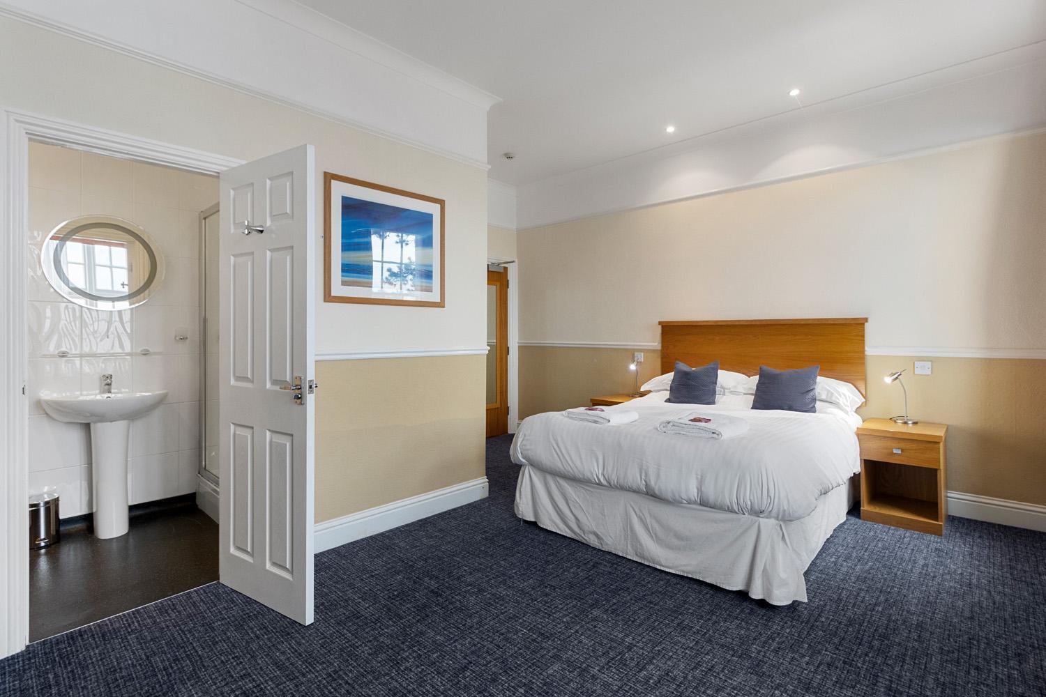 Babbacombe Royal Hotel And Carvery Торки Экстерьер фото
